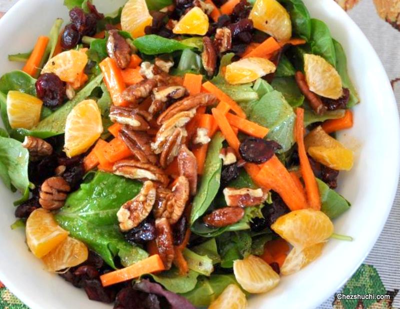 Mix Green Salad With Vinaigrette Dressing हरा भरा सलाद सिरके की